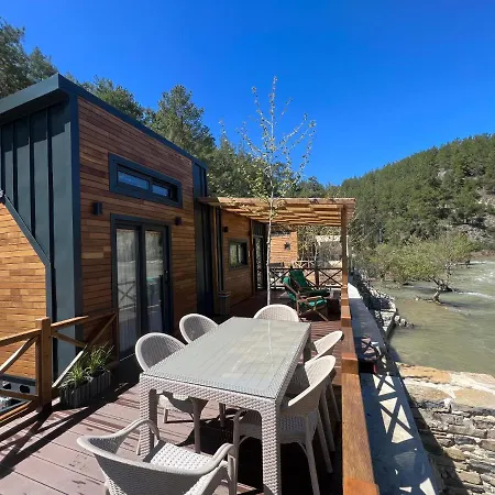 Canyon Tiny House 4* מנבגט
